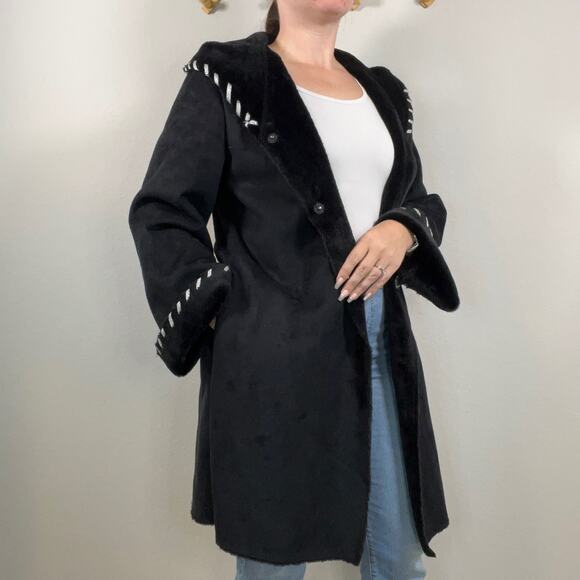 Pamela McCoy Couture Black Velvet and Faux Fur Coat - Picture 1 of 13